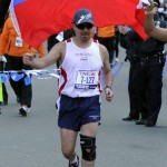Maratona New York, minatore cileno Edison Pena taglia traguardo